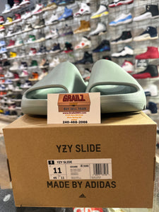 Brand New Yeezy Slide Salt Size 11