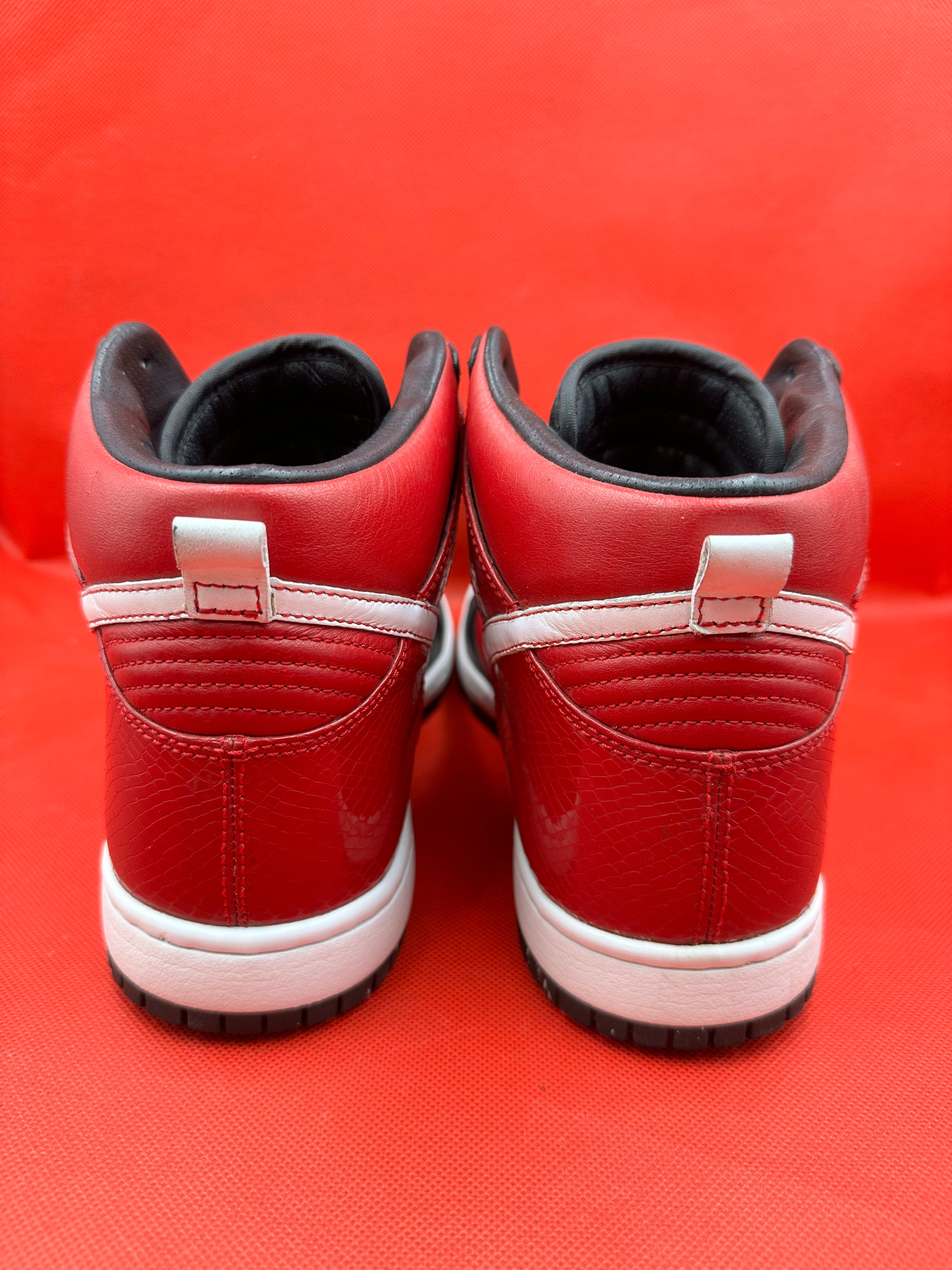 Supreme Red Nike Dunk High Size 9
