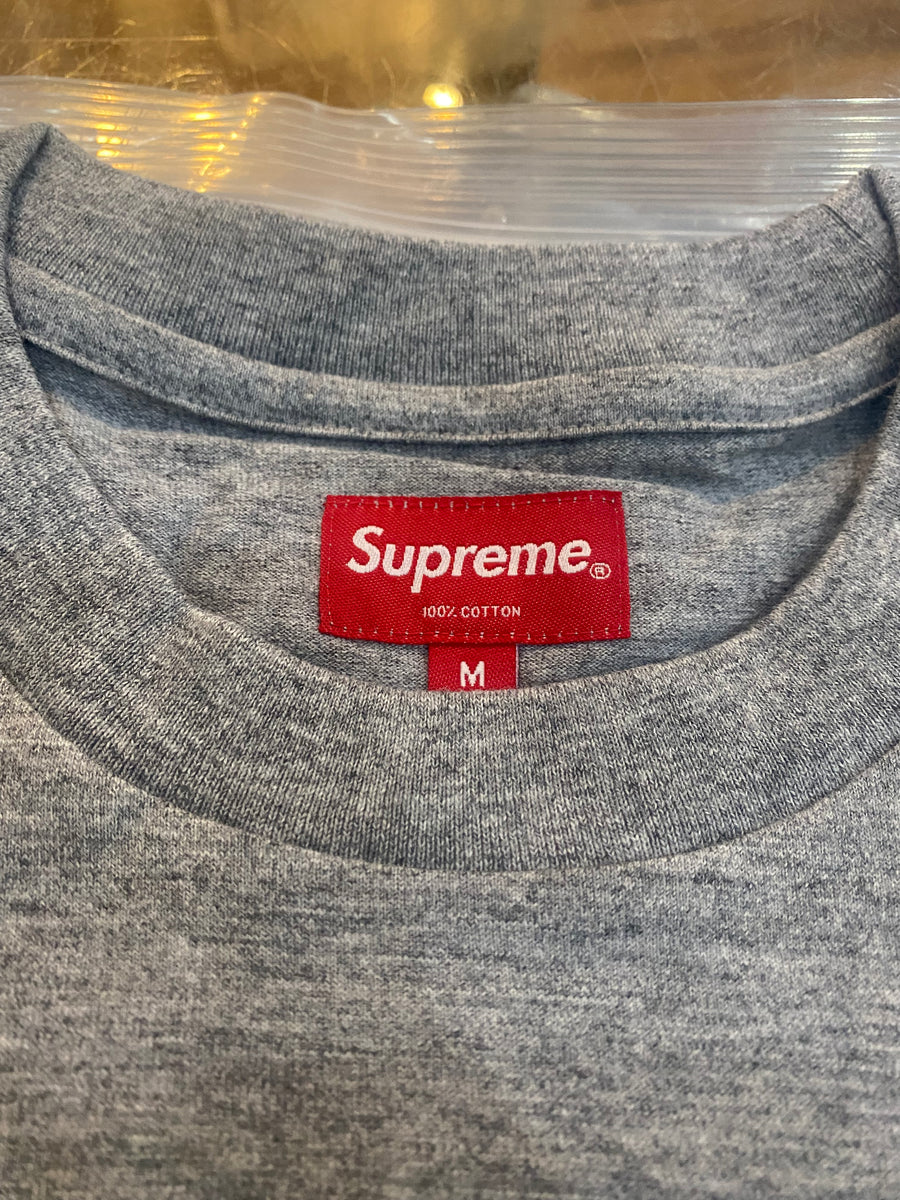 Brand new Heather Grey Supreme Small Box Tee Size Medium