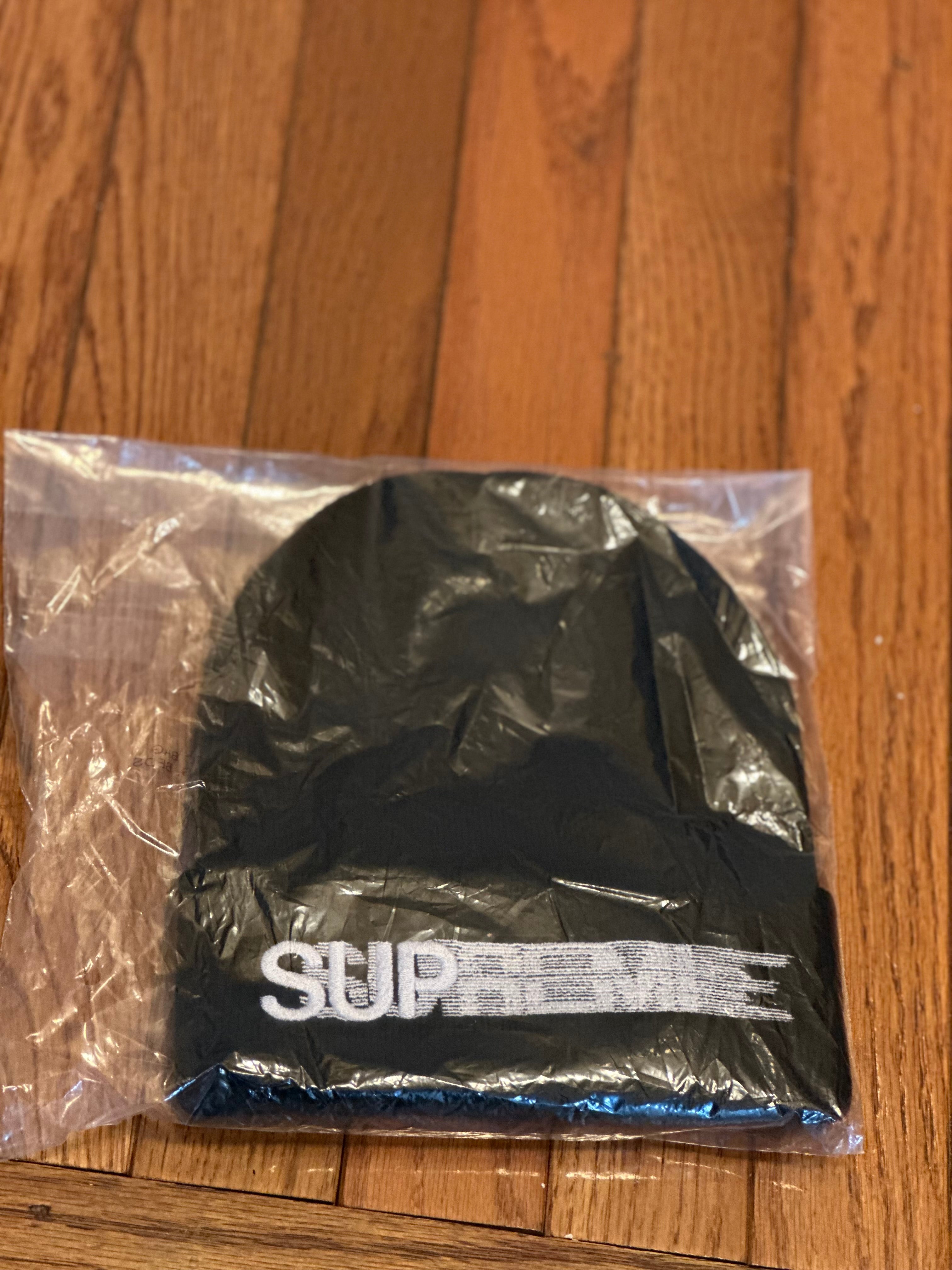 Brand new Black Supreme Motion Logo Beanie