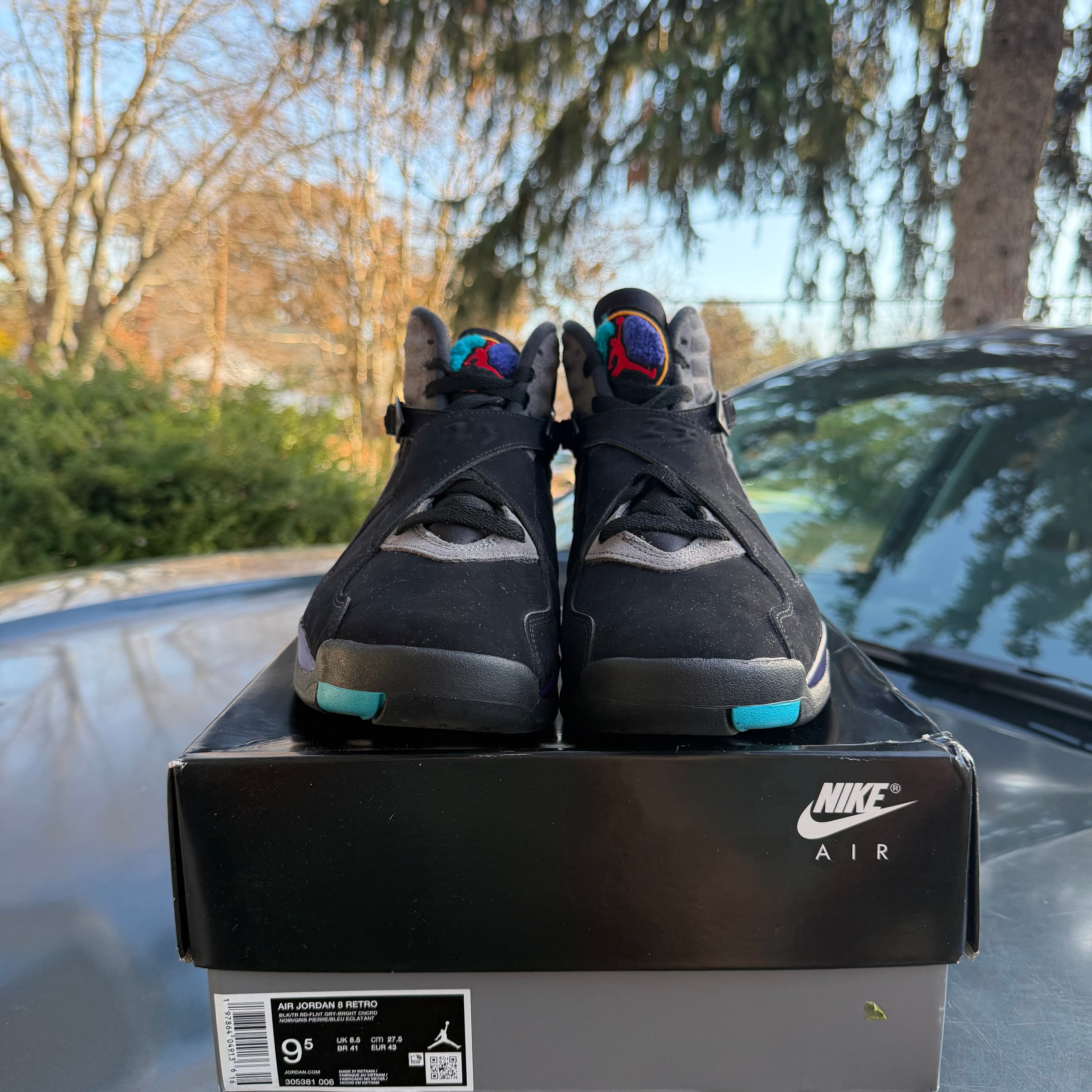 Aqua 8s Size 9.5