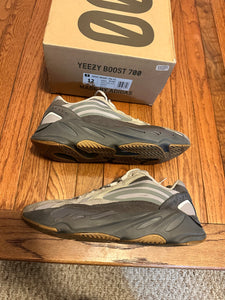 Tephra Adidas Yeezy Boost 700 V2 size 12
