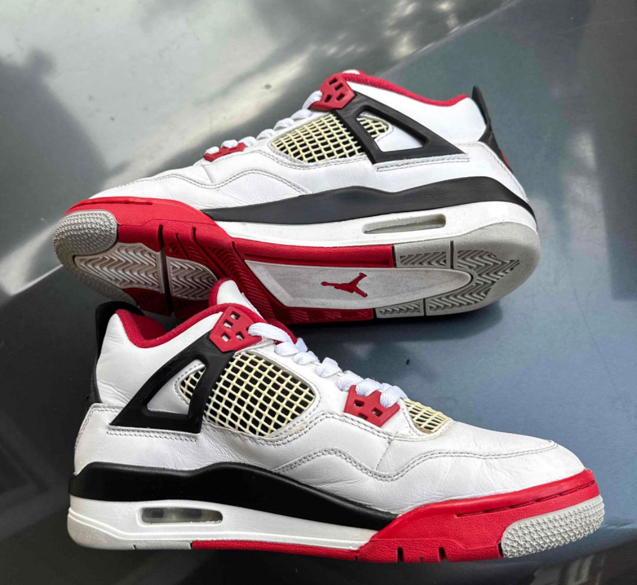 Fire Red 4s Size 6.5Y