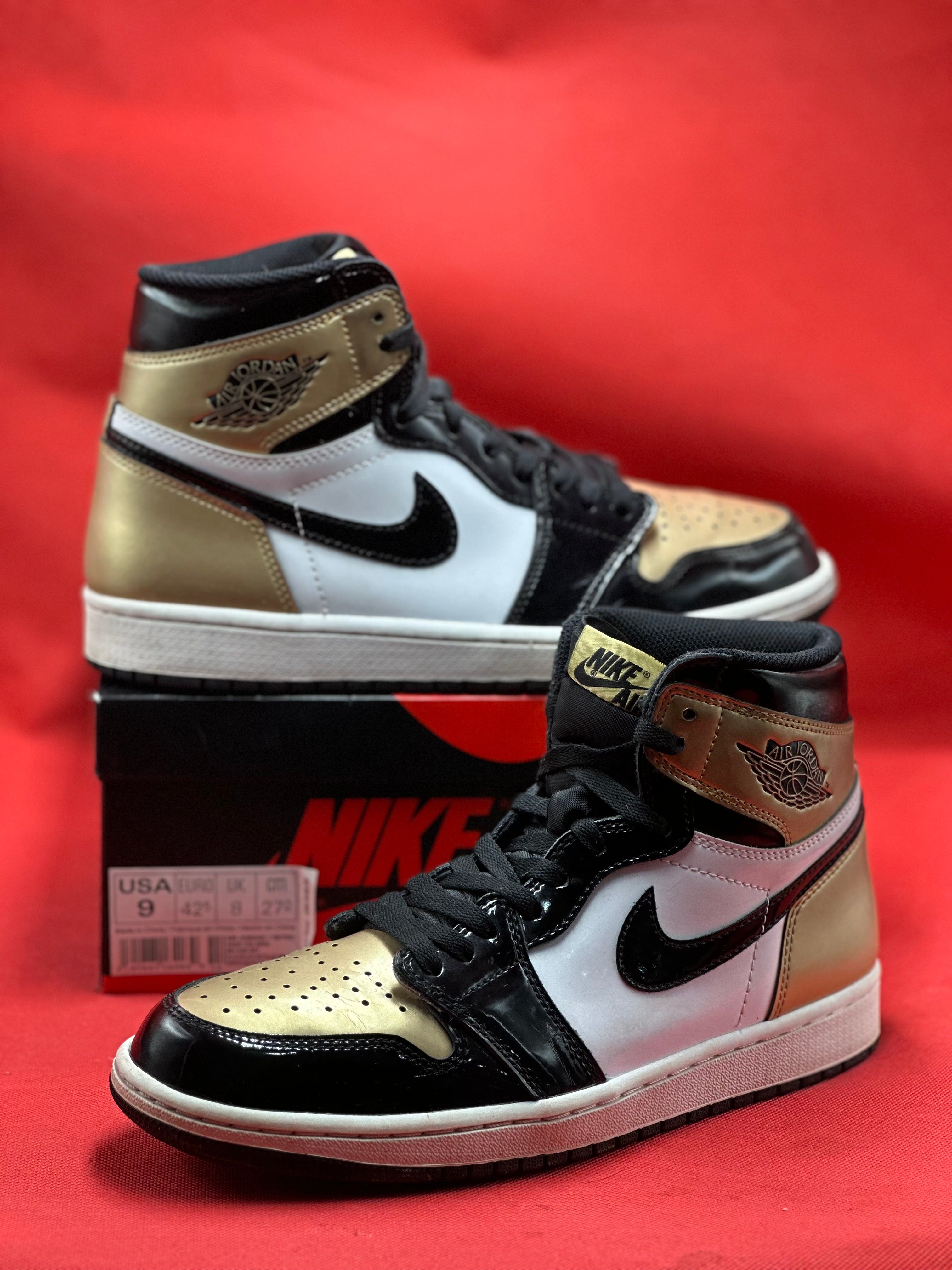 Gold Toe 1s size 9