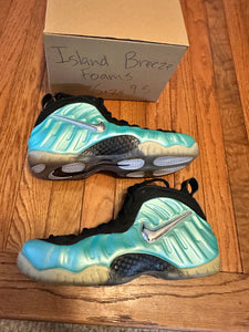Island Green Foamposite size 9.5