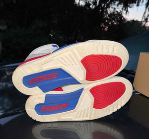 International Flight 3s Size 9.5