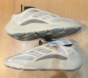 Brand New Yeezy 700 V3 Azael Size 9.5