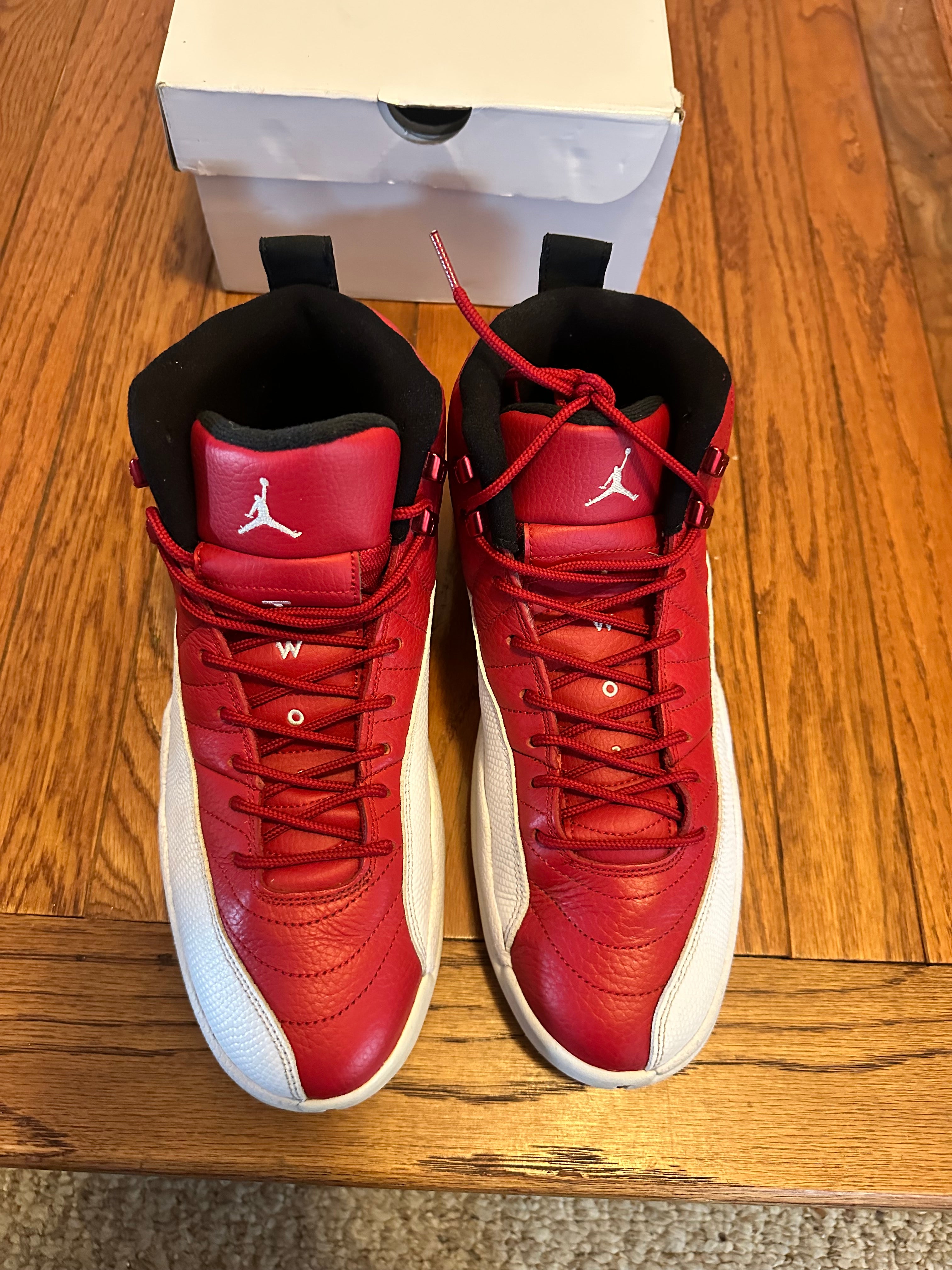 Gym Red 12s size 9.5