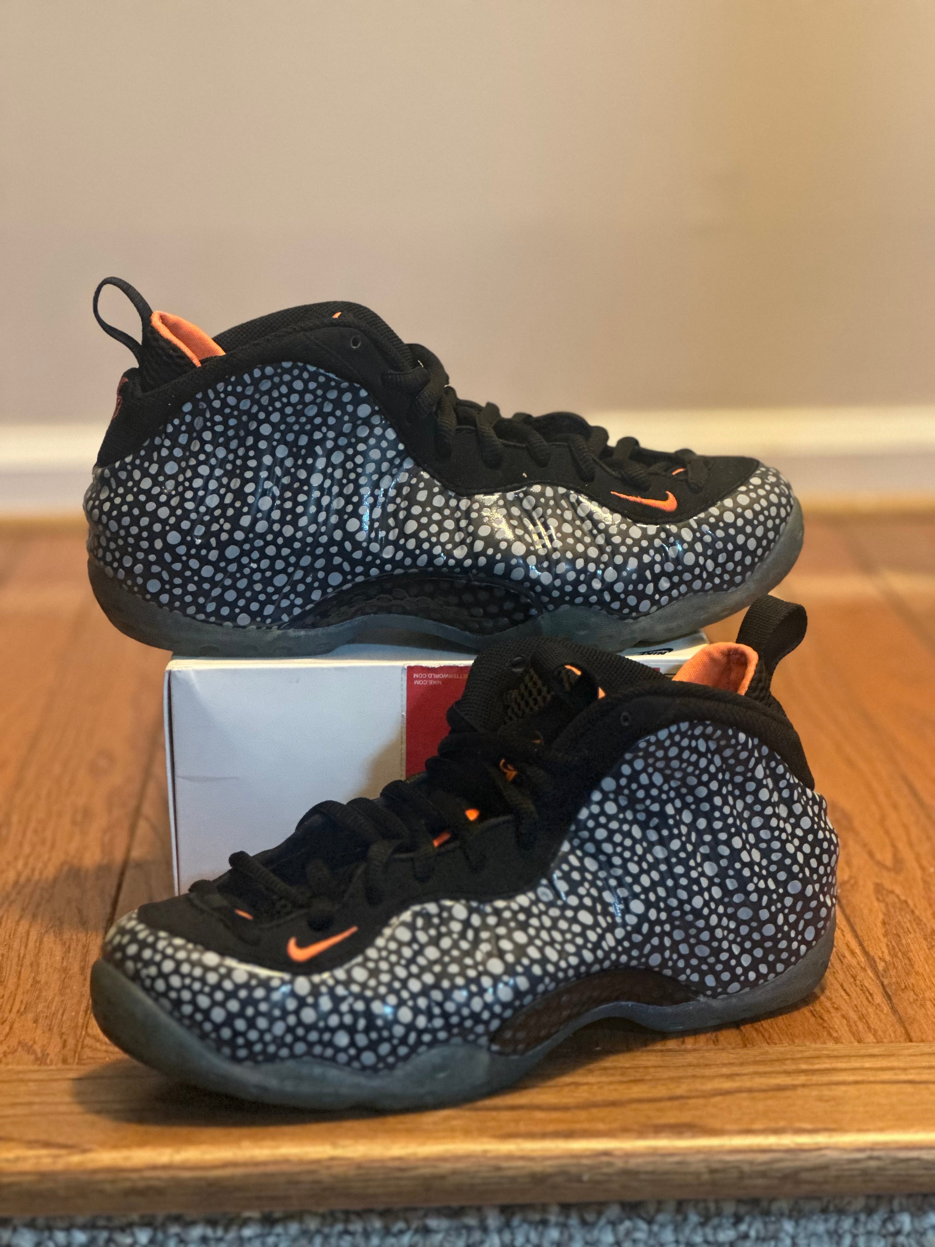 Safari Nike Foamposite Size 7.5