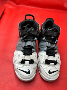 Tri Color Nike Uptempo Size 5.5