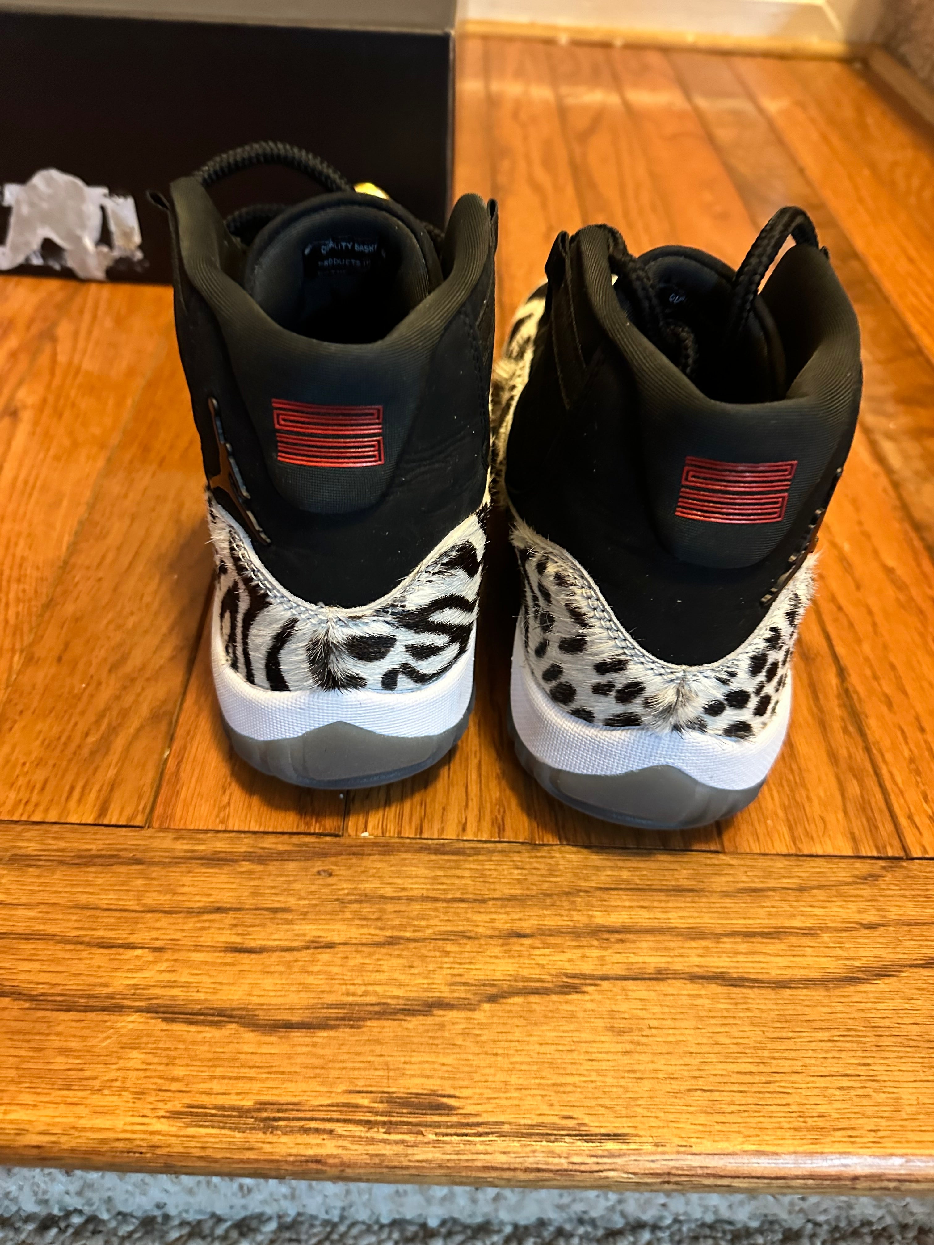 Animal Instinct 11s size 8