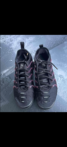Air Vapormax Plus Black Noble Red Size 7