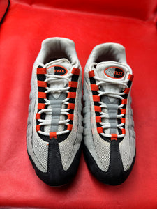 Orange Nike Air max 95 size 8.5