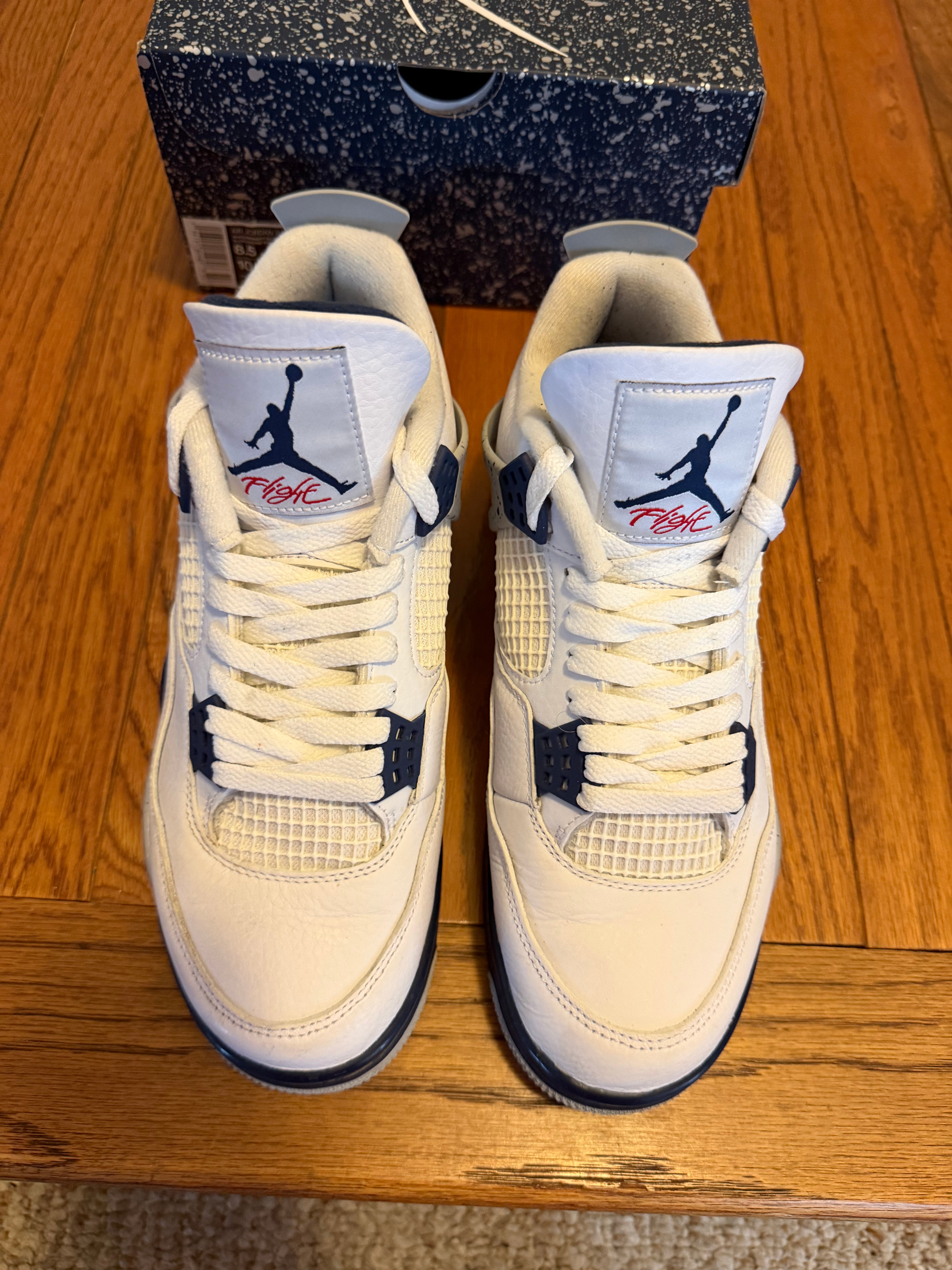 Midnight Navy 4s size 8.5