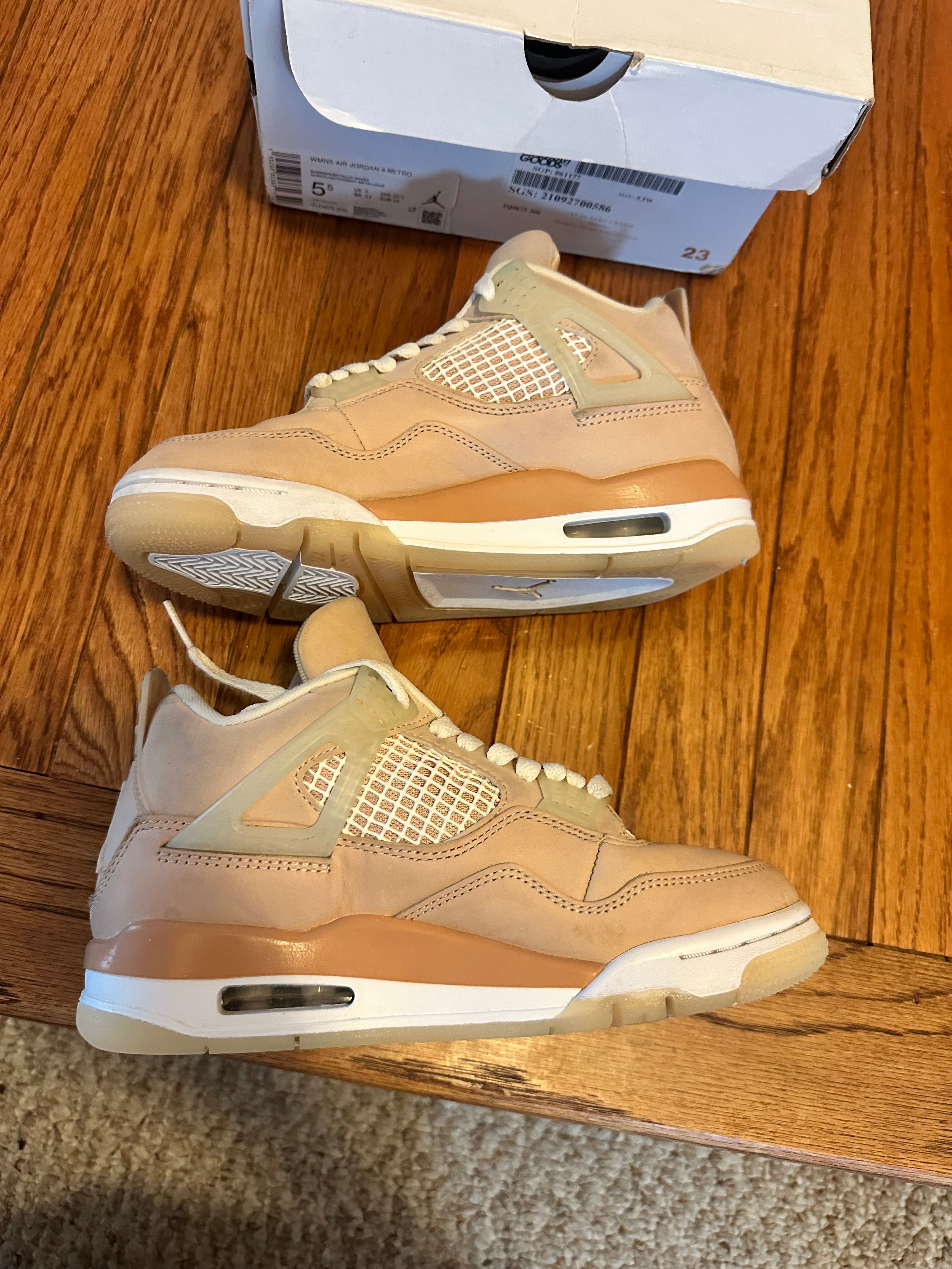 Shimmer 4s size 4