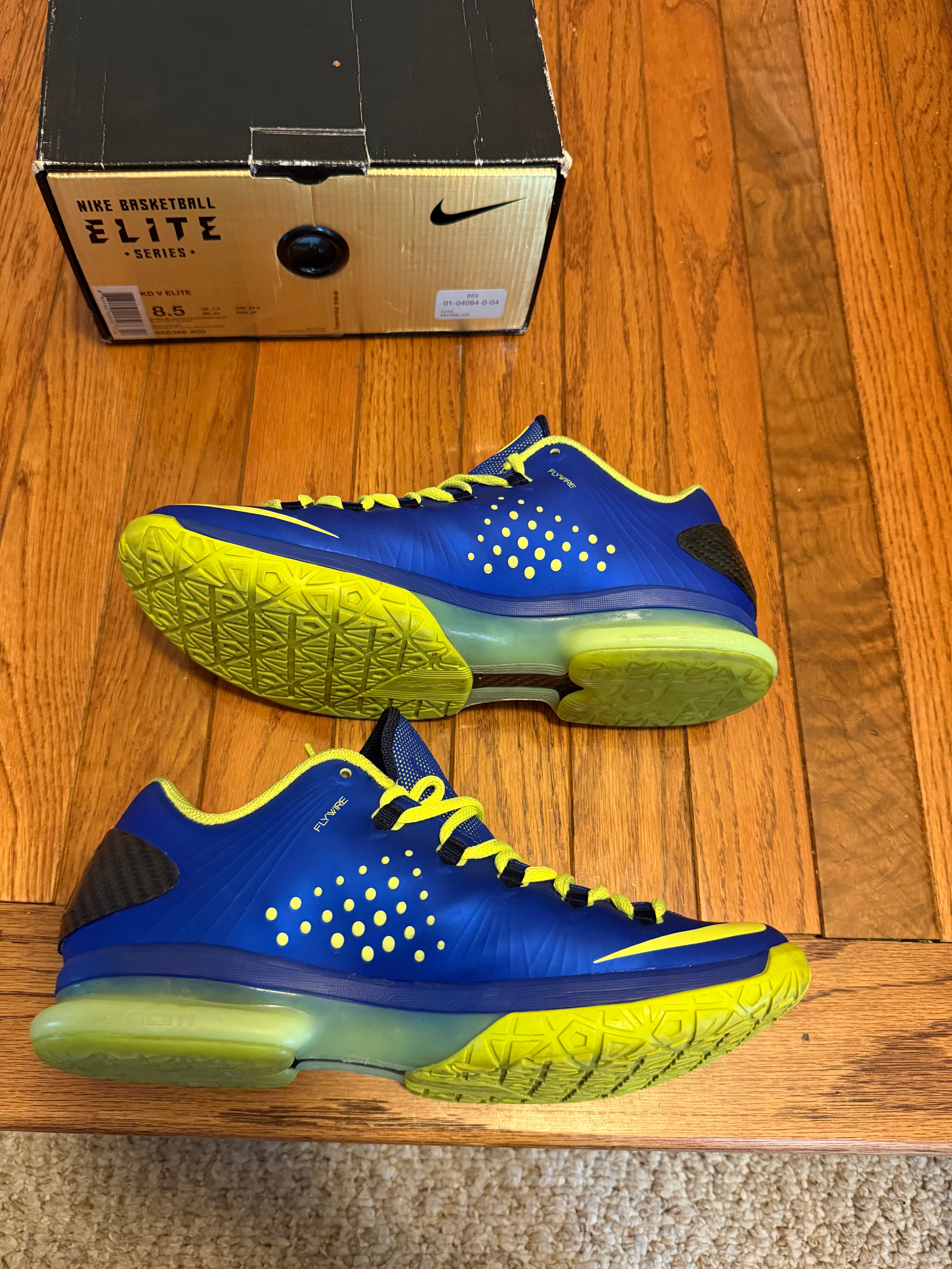 Superhero KD V Elite size 8.5