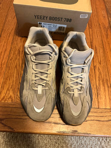 Tephra Adidas Yeezy Boost 700 V2 size 12