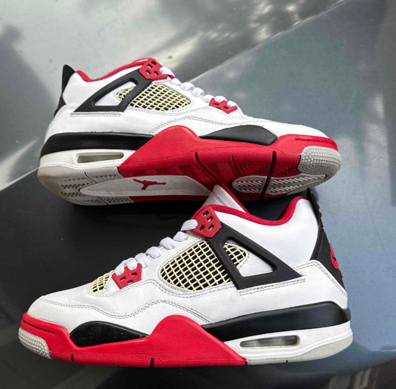 Fire Red 4s Size 6.5Y