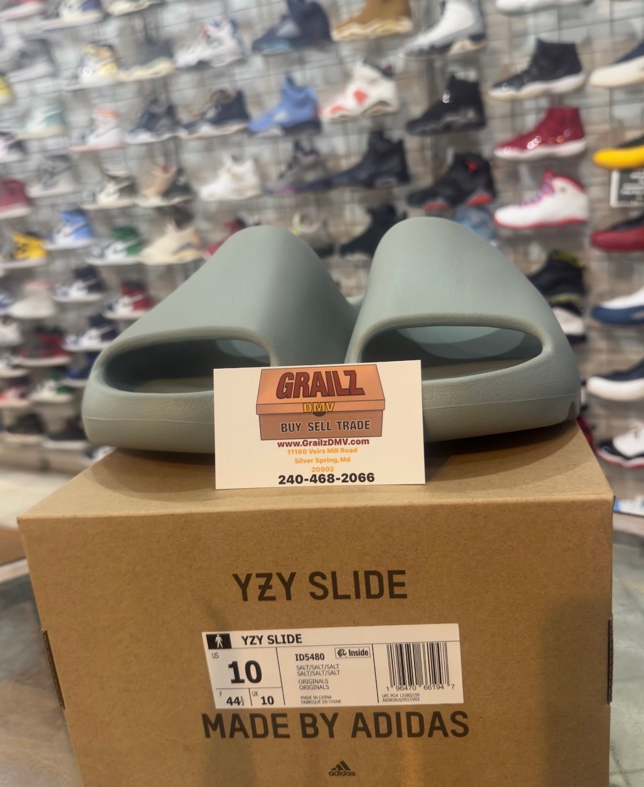 Brand New Yeezy Slide Salt Size 10