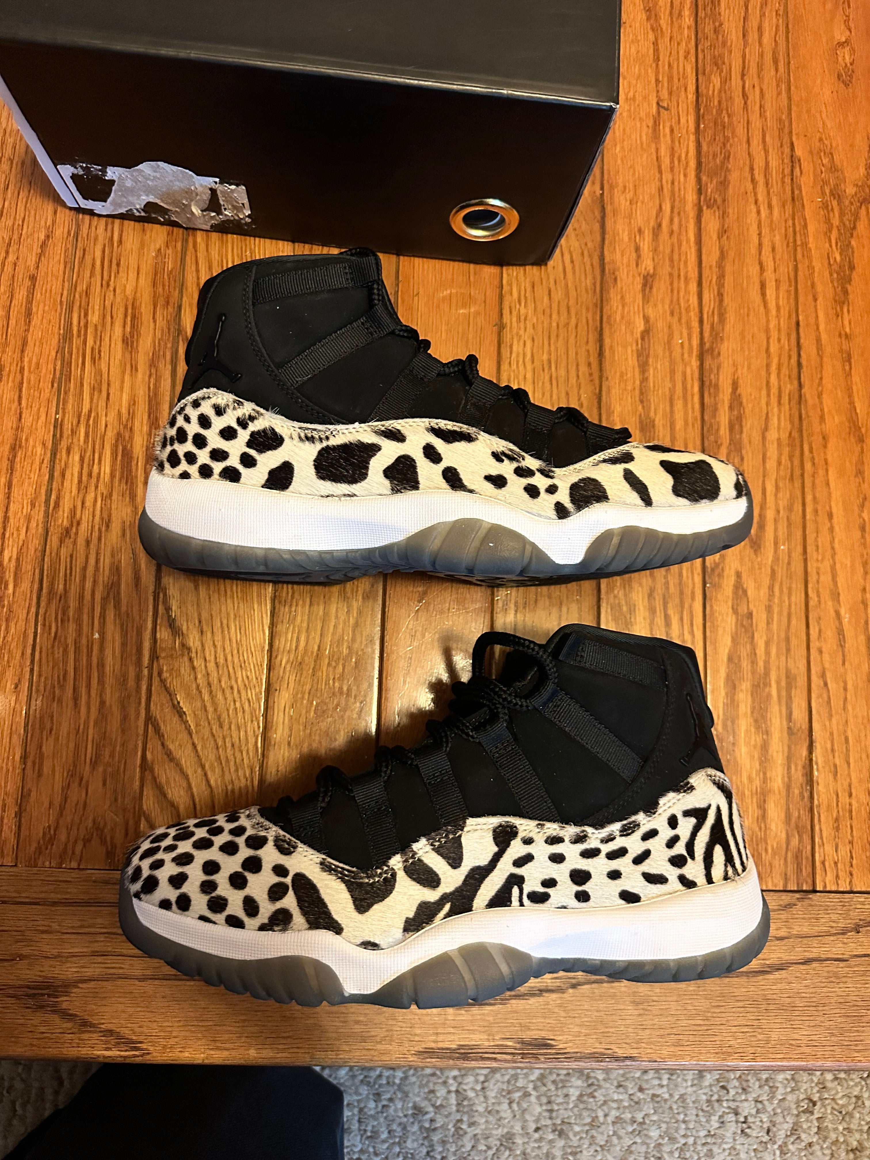 Animal Instinct 11s size 8