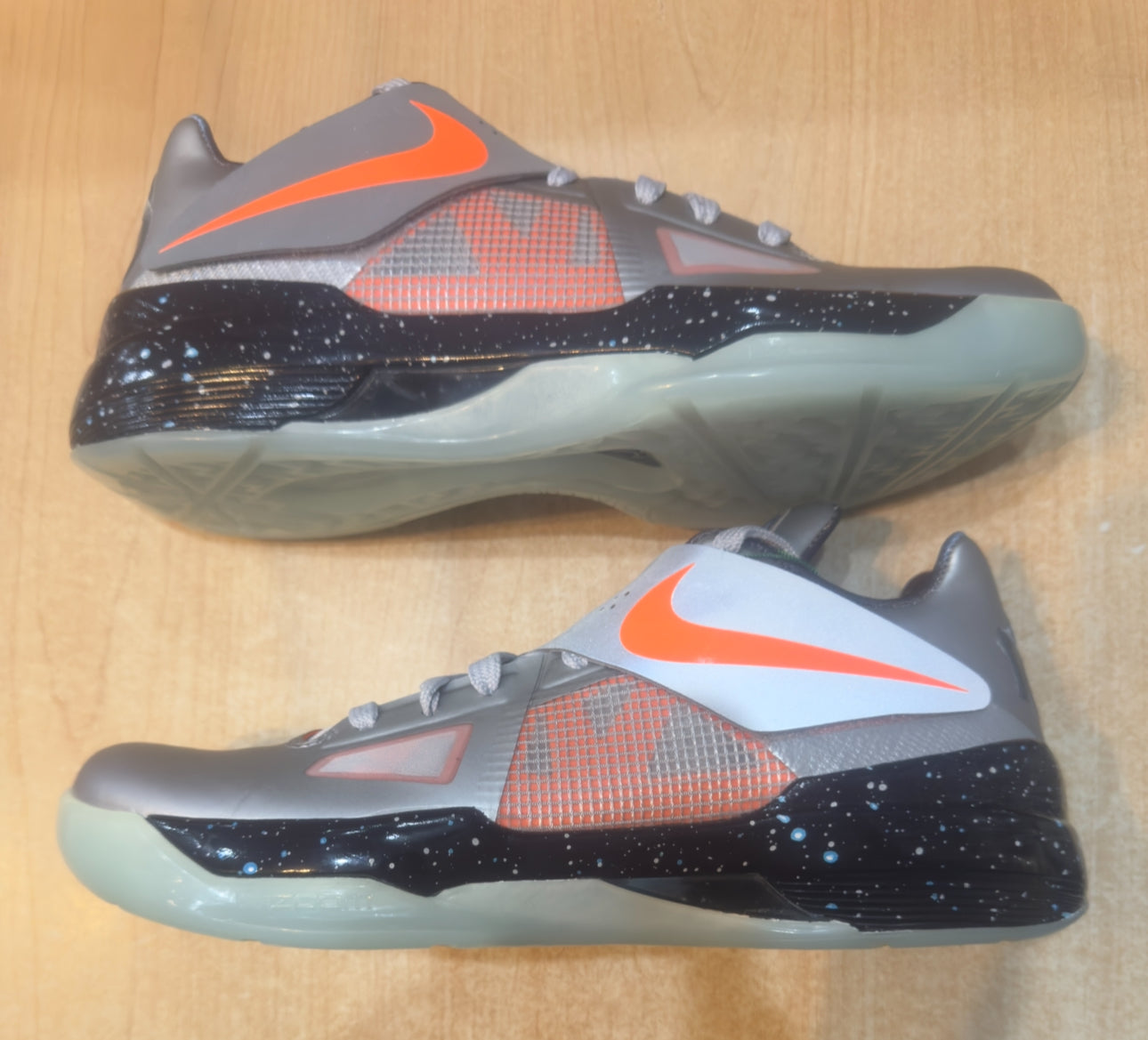 Brand New Nike Zoom KD 4 Galaxy Size 8