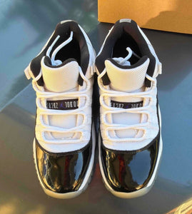 Concord Low 11s Size 4Y