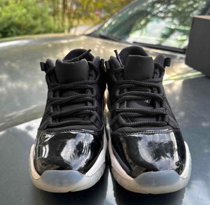 Spacejam Low 11s Size 7Y