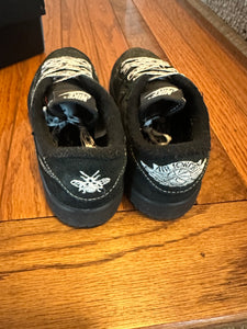 Black Phantom Travis Scott 1s size 3Y