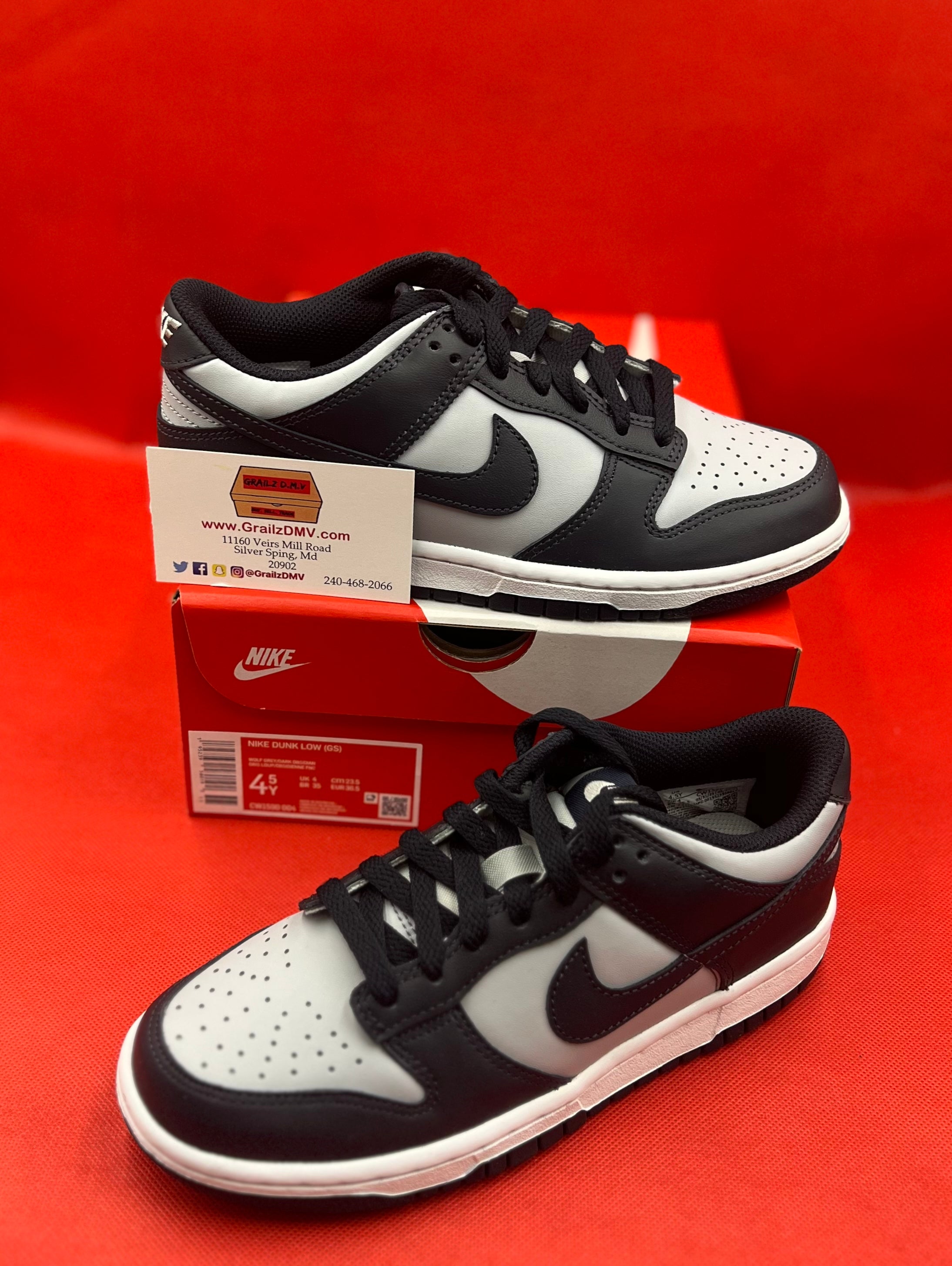 Brand New Nike Dunk Low Georgetown Size 4.5Y