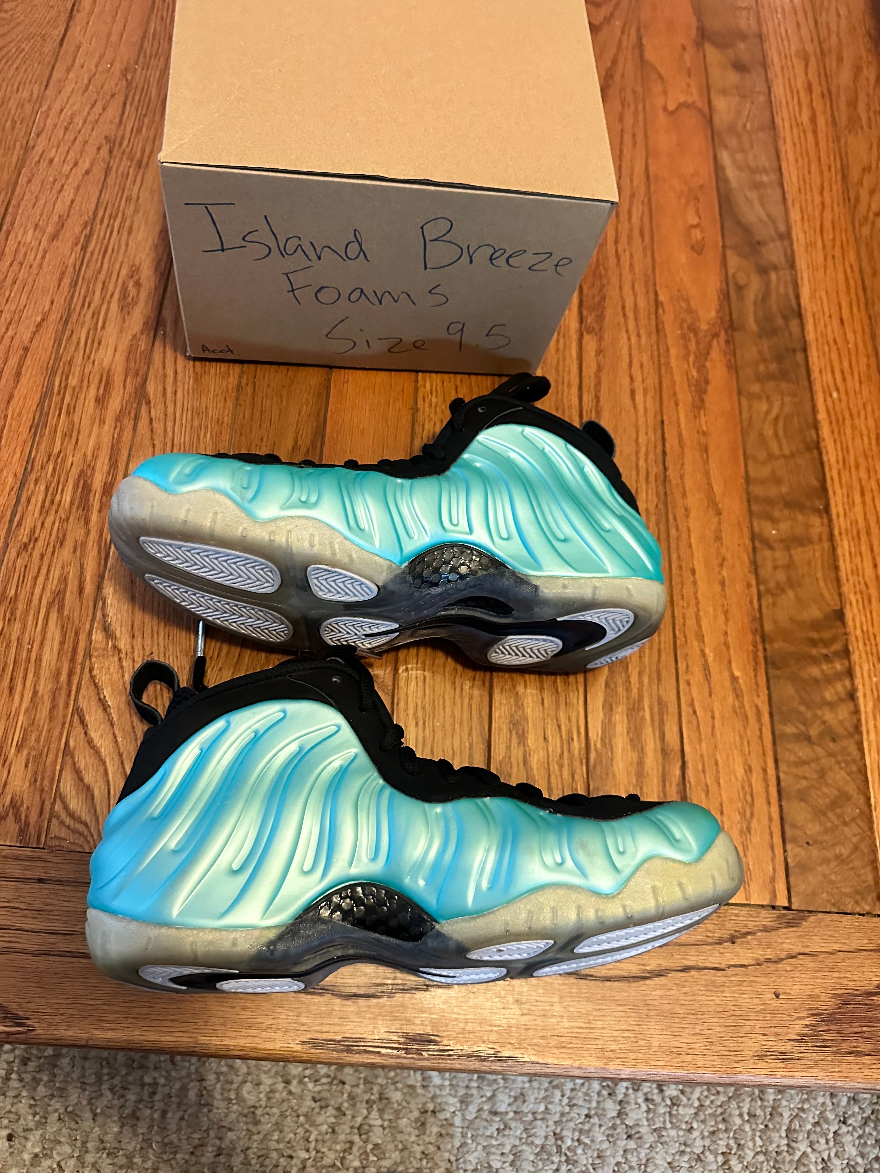 Island Green Foamposite size 9.5