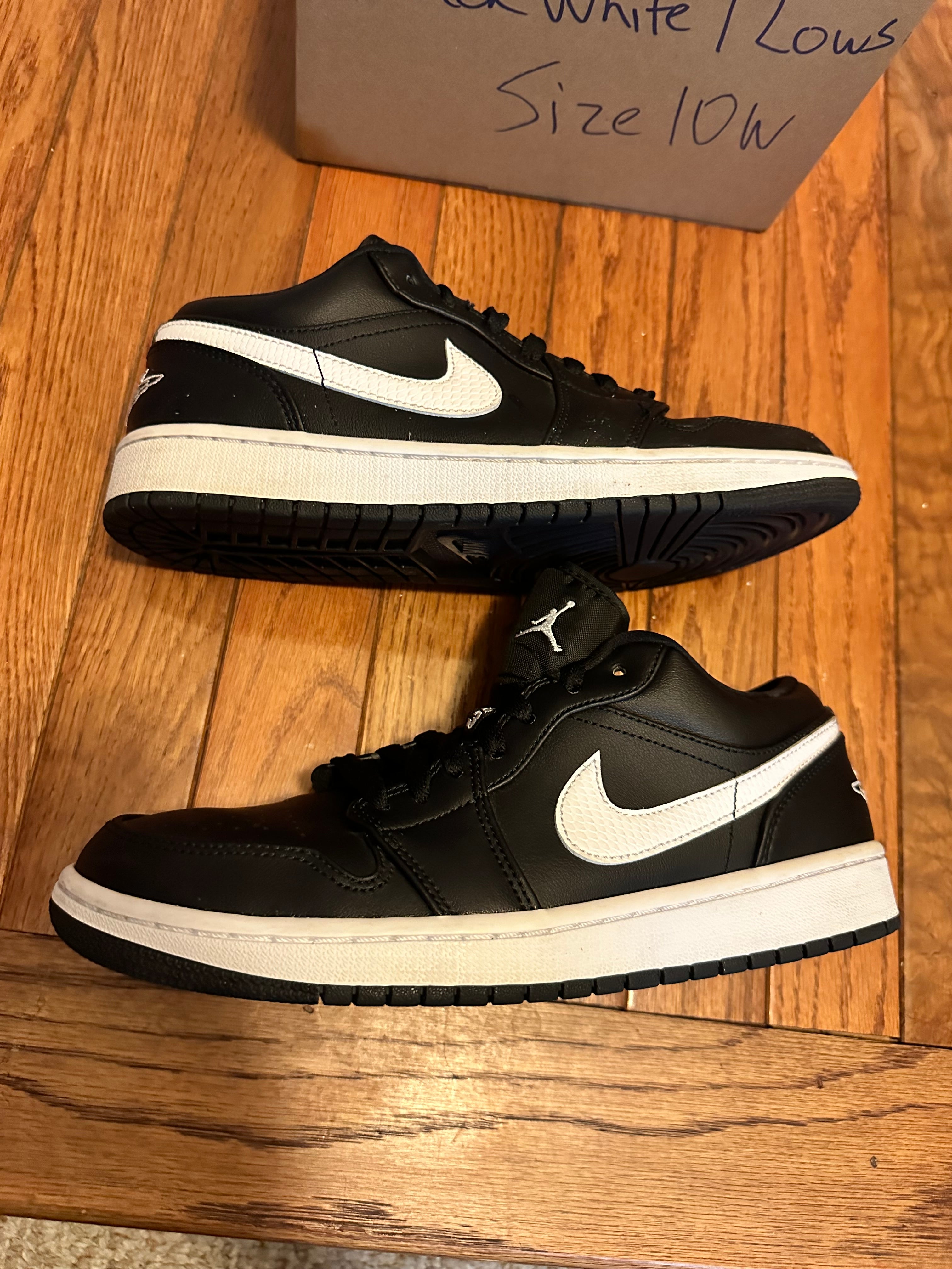 Black White Low 1s size 8.5