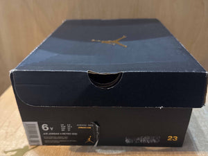 Bred 4s Size 6Y