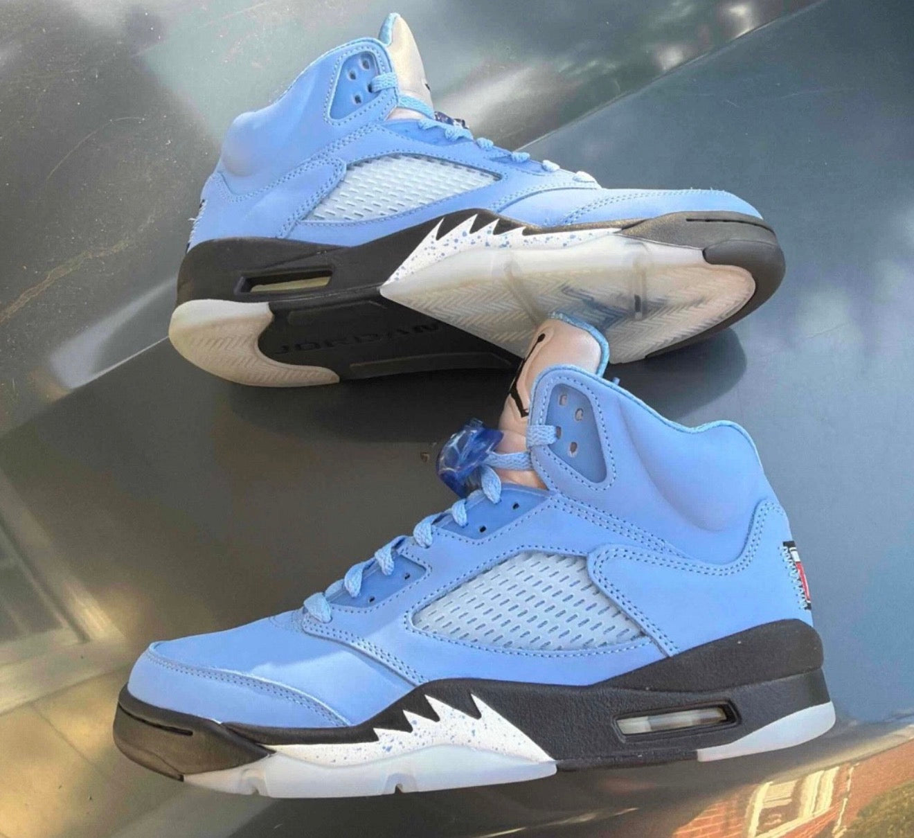 UNC 5s Size 9