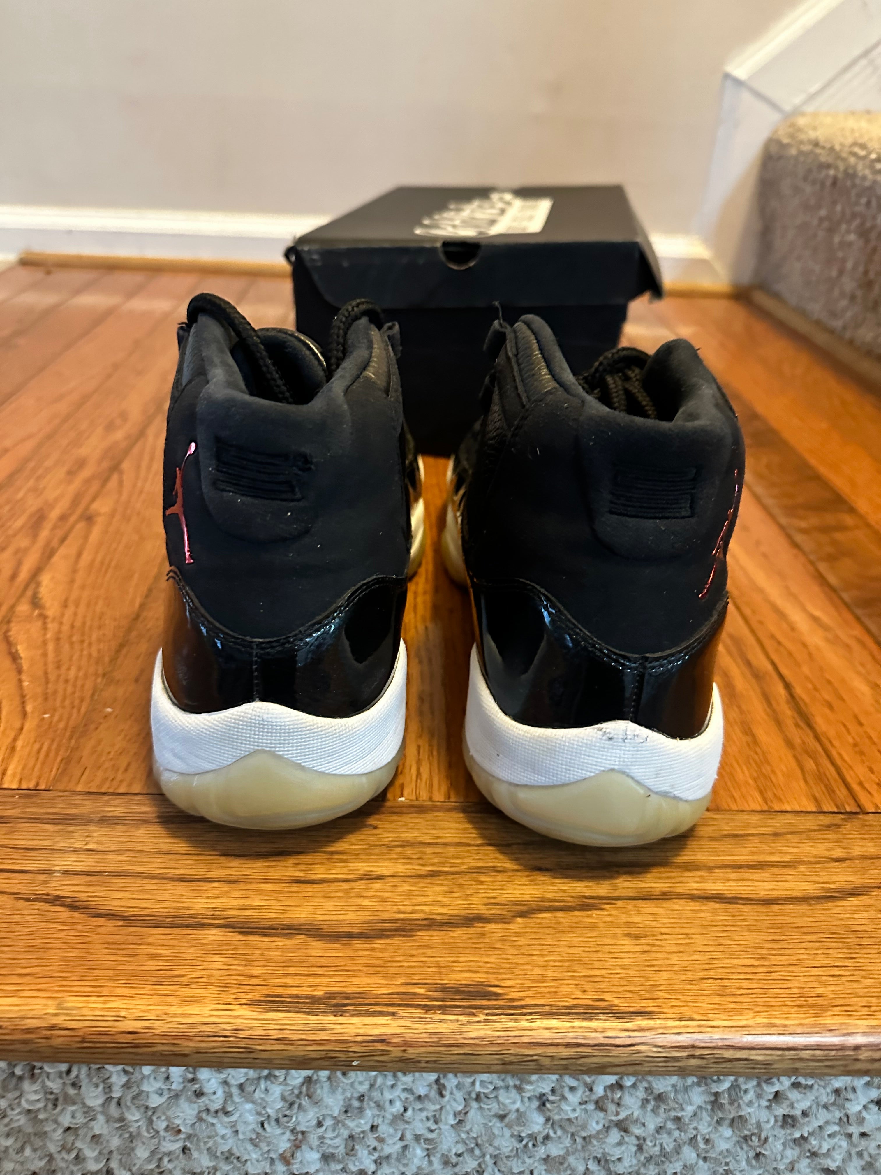 72-10 11s size 10.5