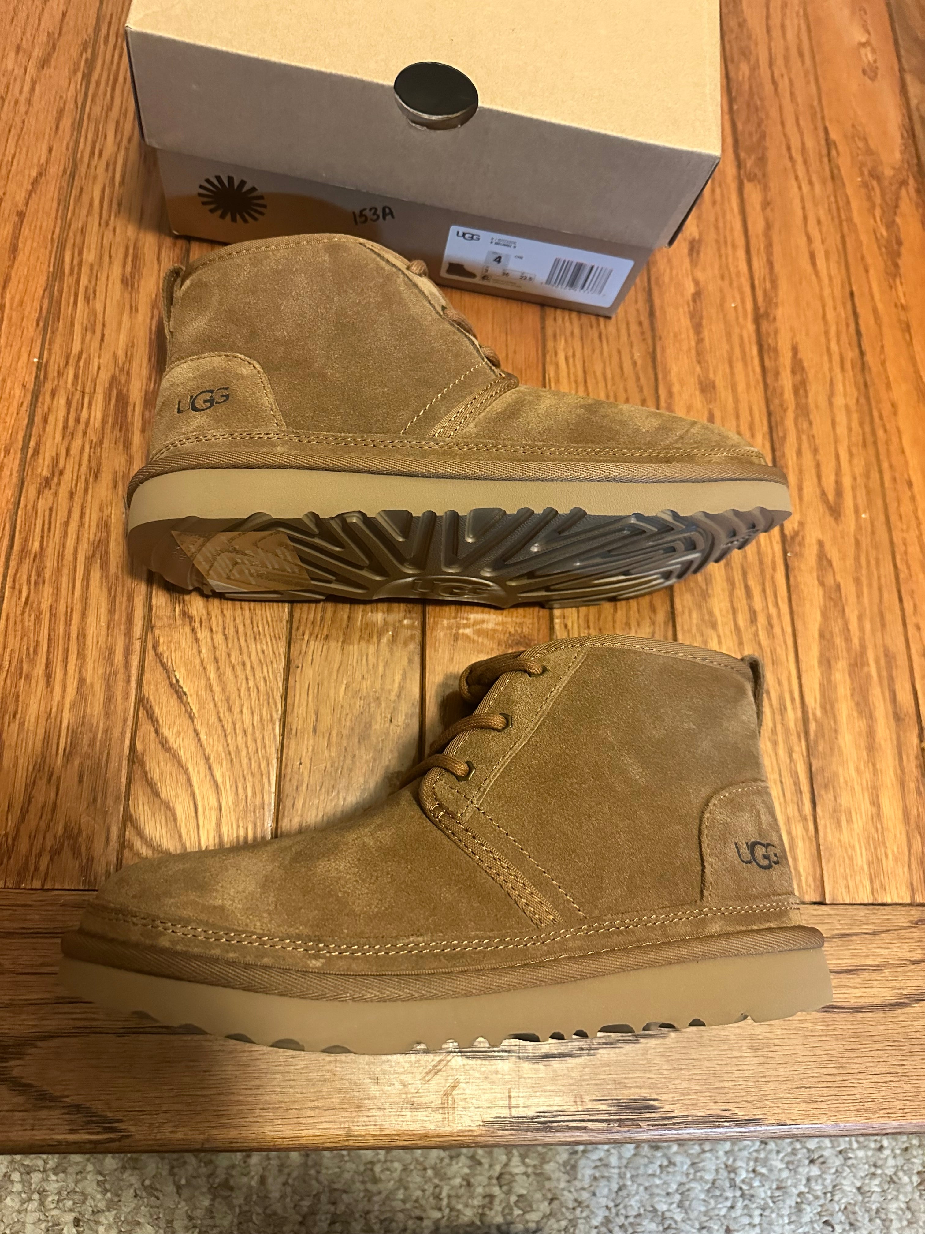 Brand new Chestnut Ugg Neumel II Boot size 4