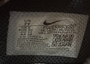 Nike Dunk Low Panda Size 7Y