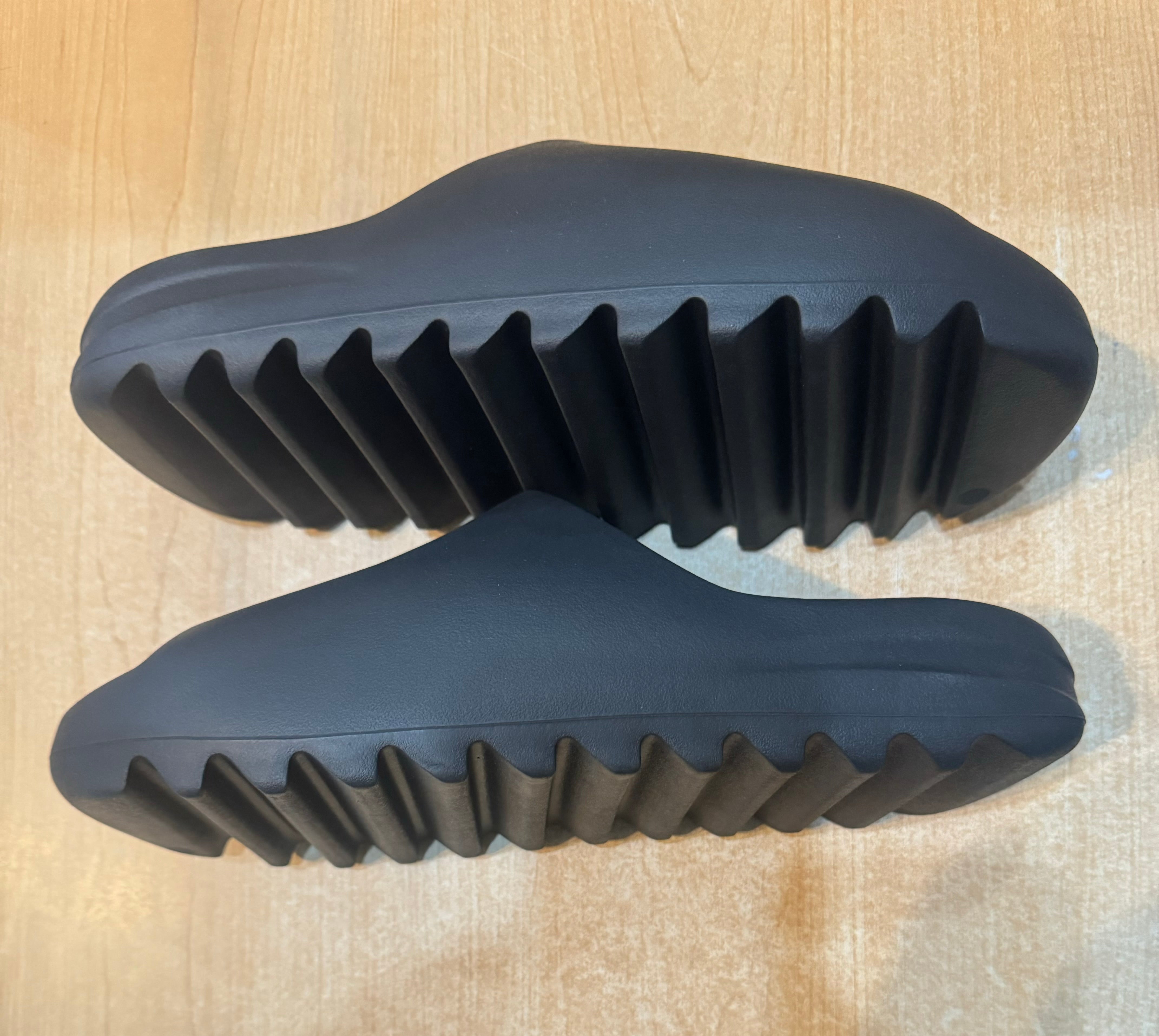 Brand New Yeezy Slide Onyx Size 12