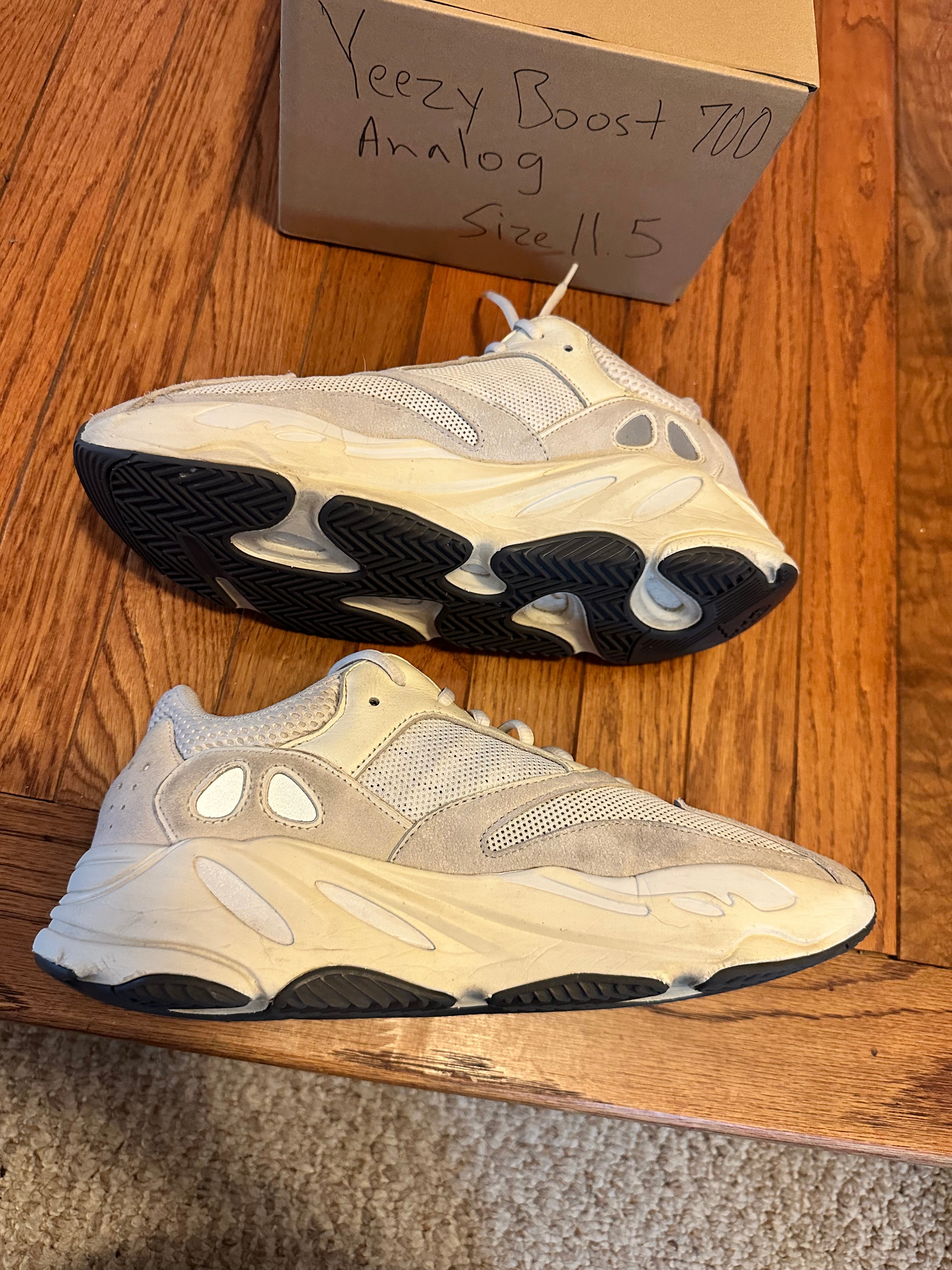 Analog Adidas Yeezy Boost 700 size 11.5