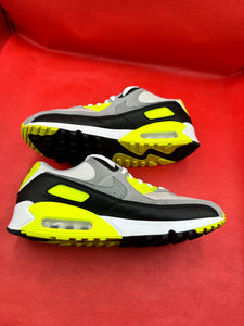 Volt Nike Air Max 90 size 11