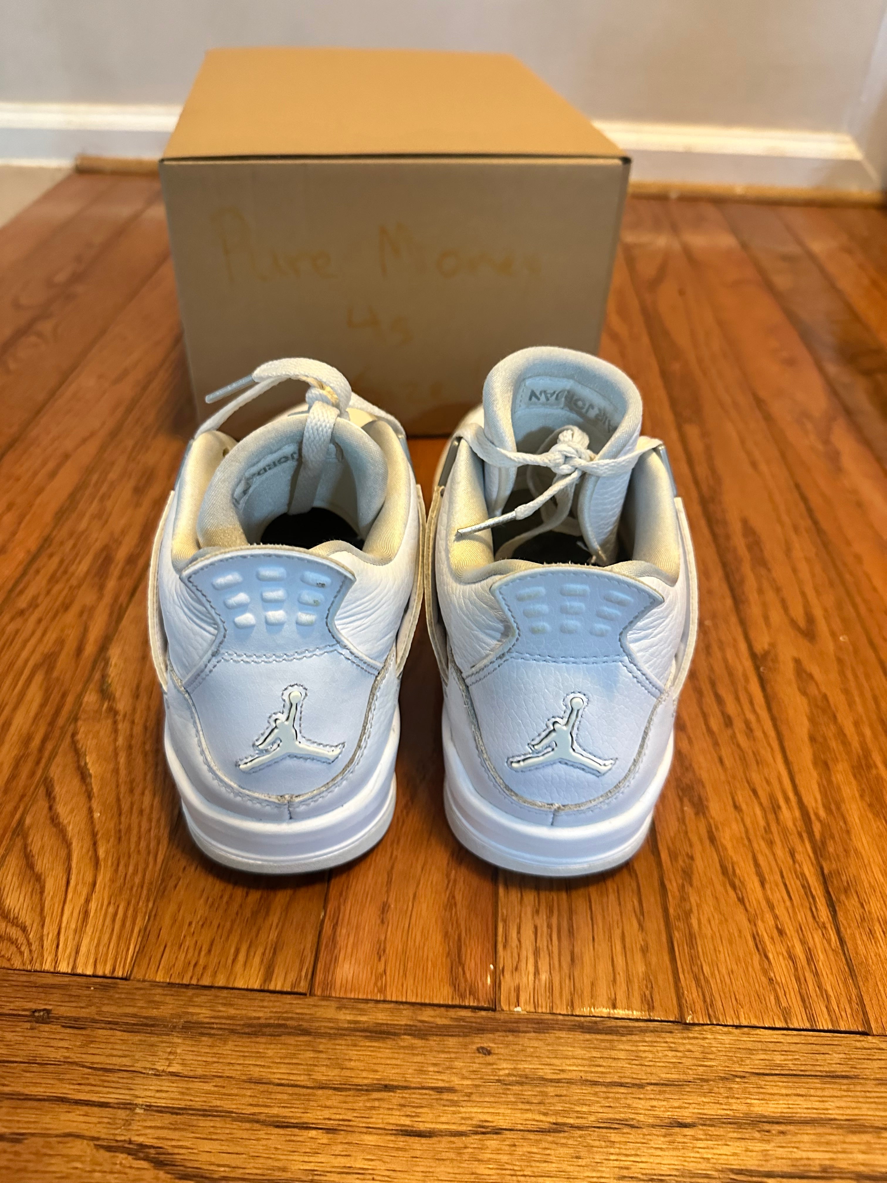 Pure Money 4s size 6