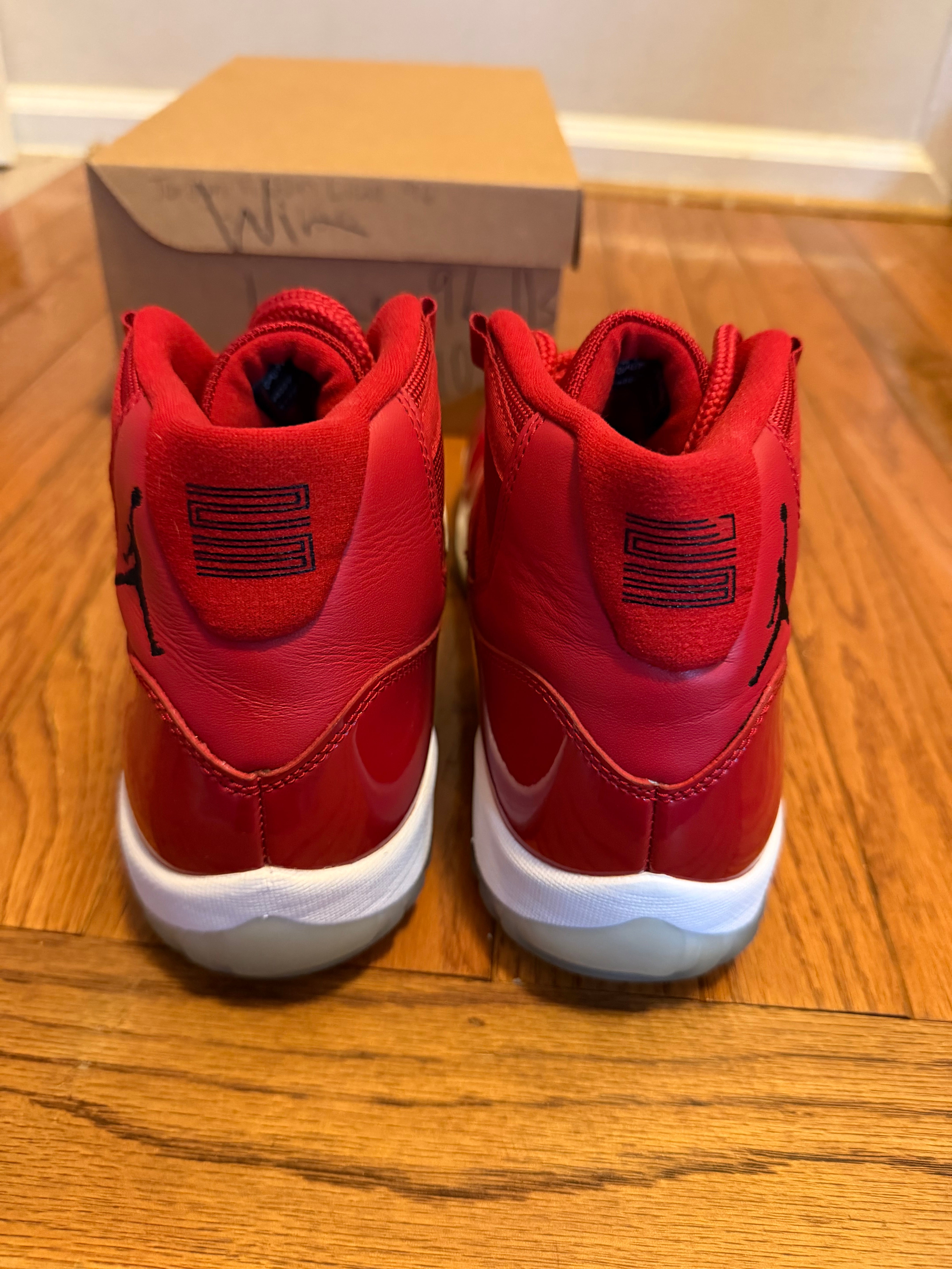 Win like 96 11s size 10.5