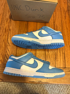 UNC Nike Dunk Low Size 7.5