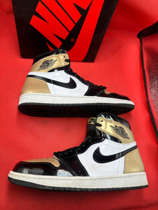 Gold Toe 1s size 9