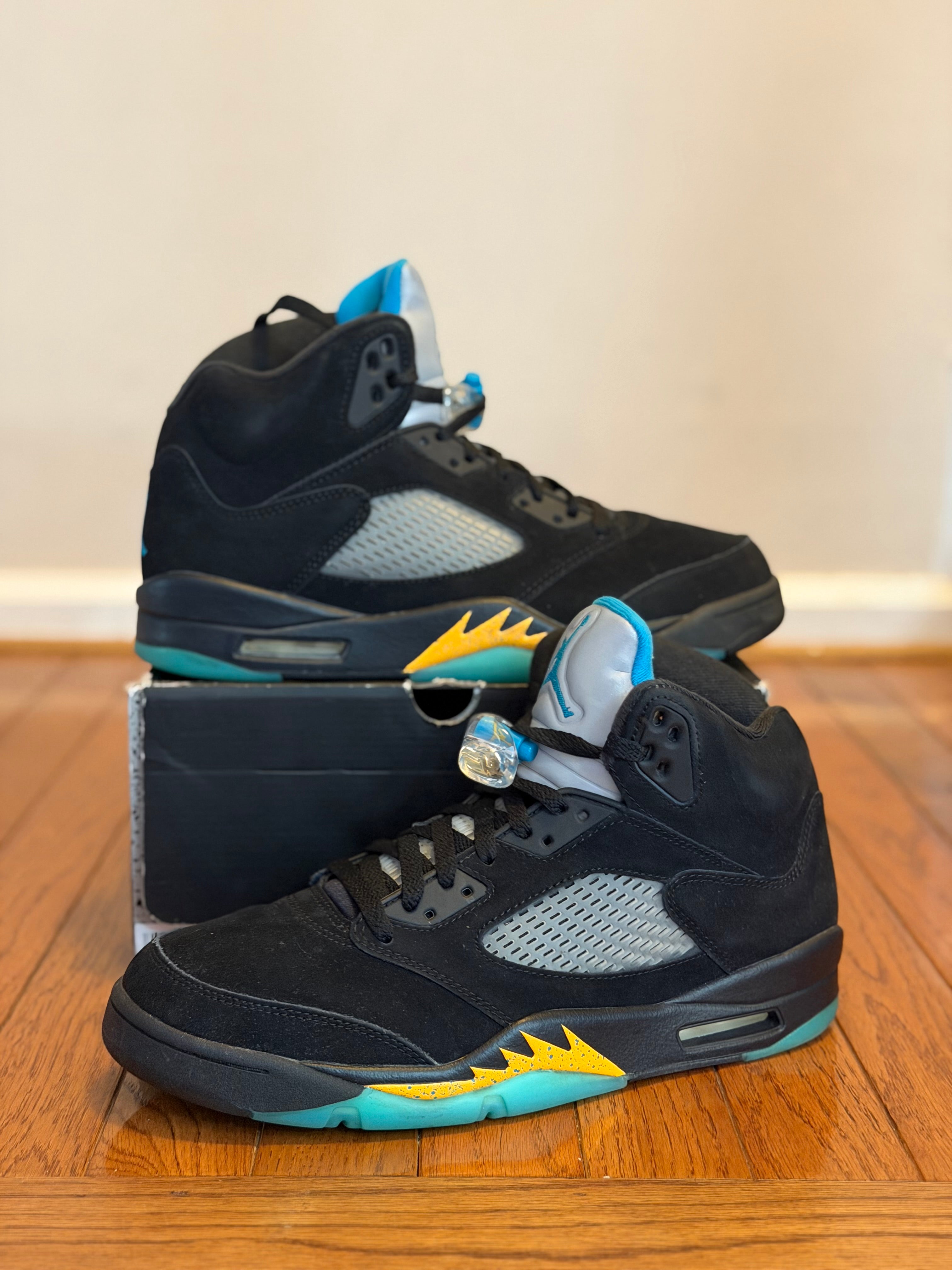 Aqua 5s size 10.5