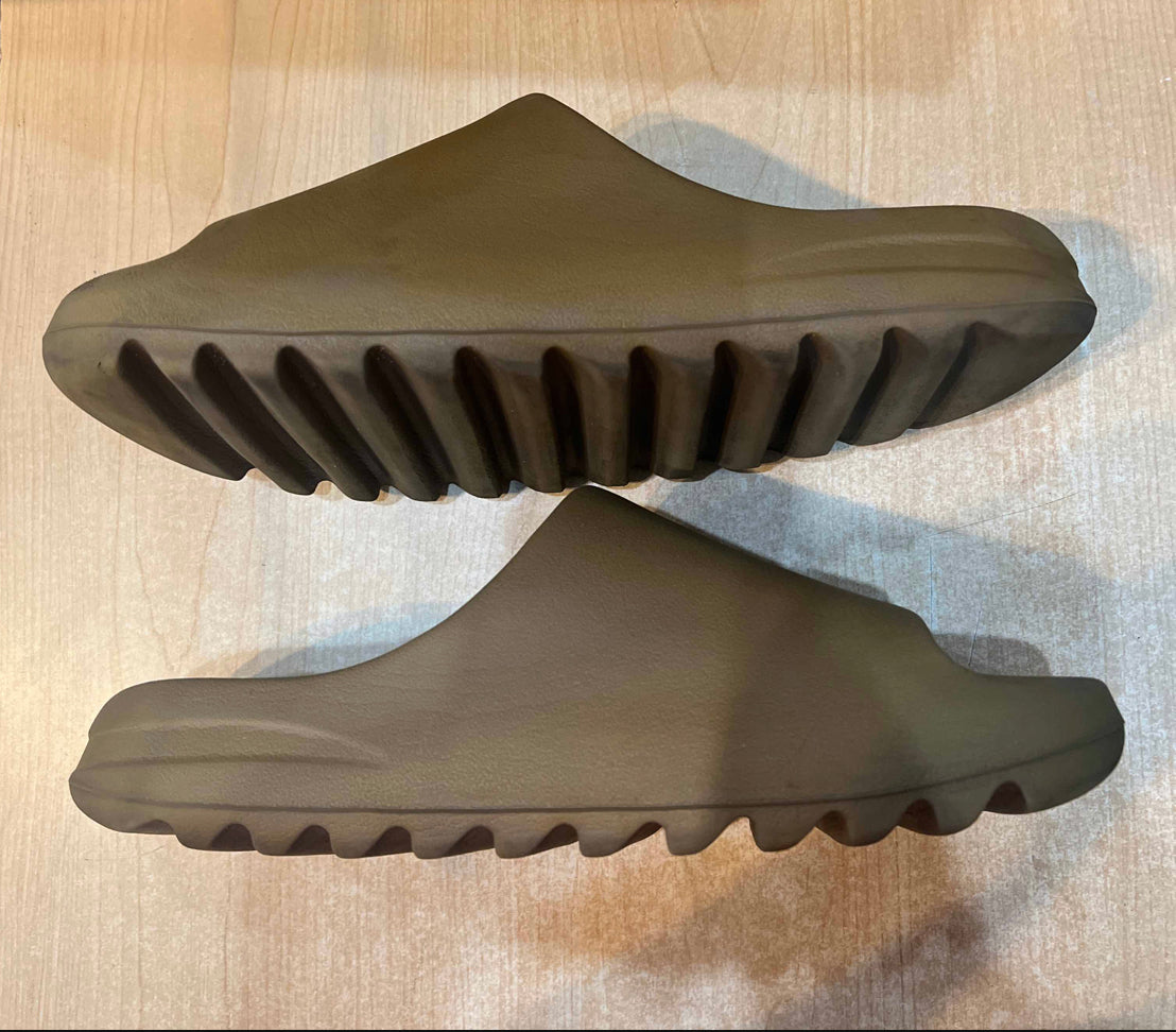 Yeezy Slides Ochre Size 12