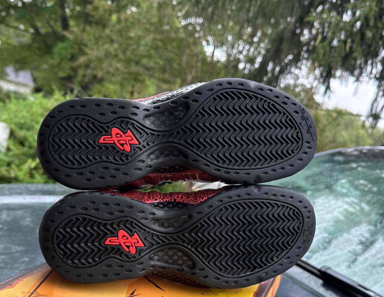 Cracked Lava Foams Size 8