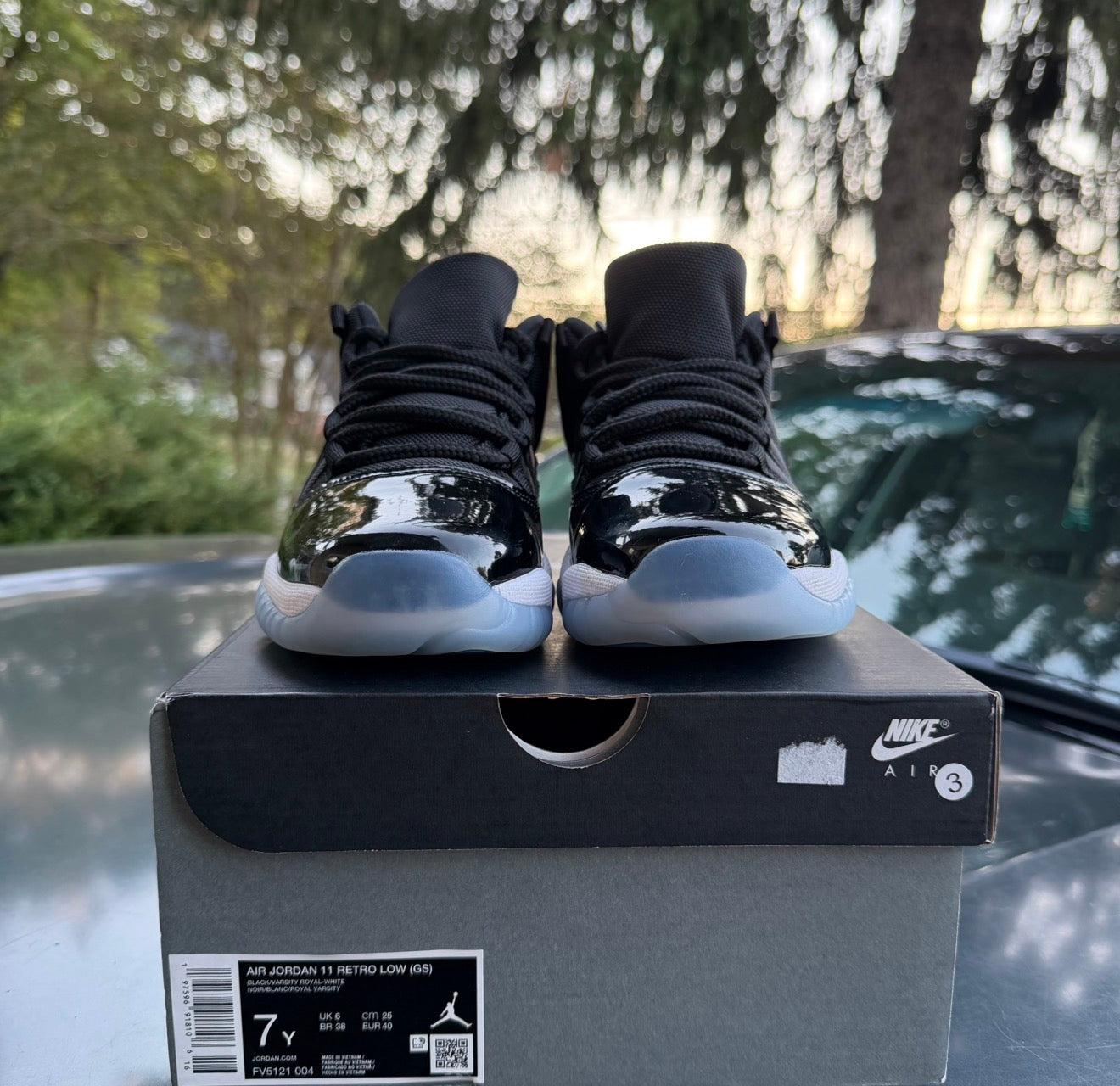 Spacejam Low 11s Size 7Y