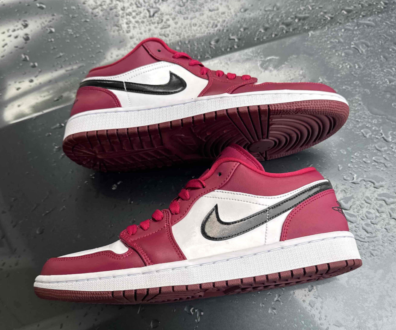 Noble Red Low 1s Size 9