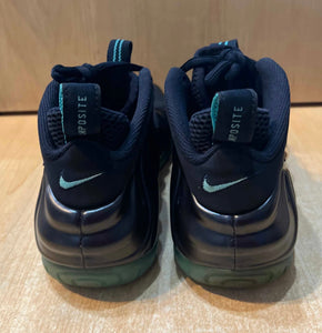 Dark Obsidian Foams Size 8