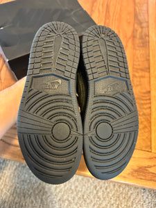 Black Phantom Travis Scott 1s size 3Y